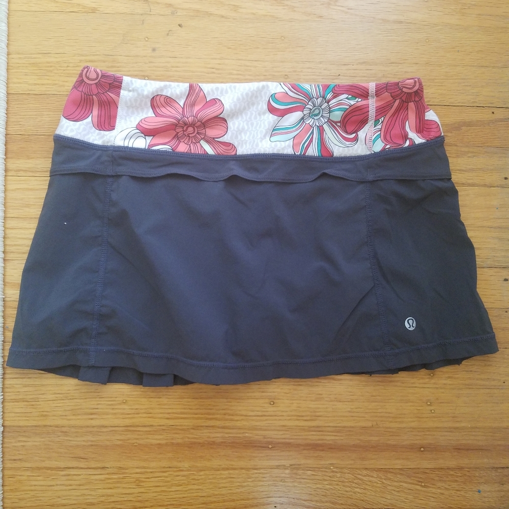 Lululemon Skort - Grey with floral waistband - 2